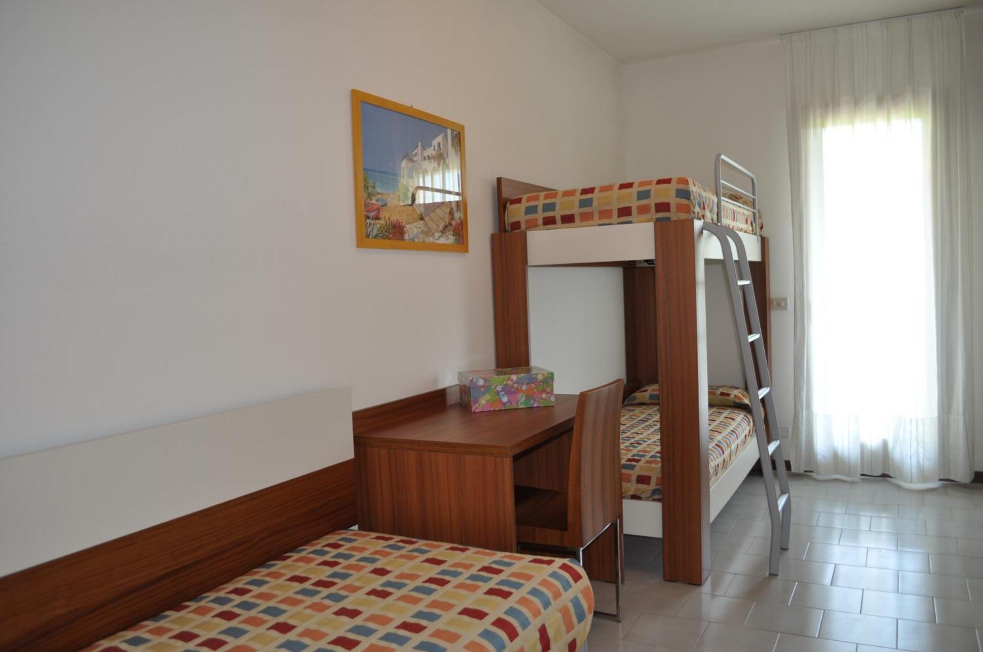 Villaggio Dei Fiori Бибионе Екстериор снимка